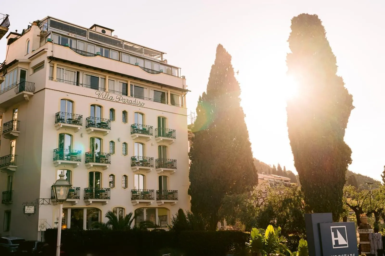 Hotel Villa Paradiso Taormina 4*,